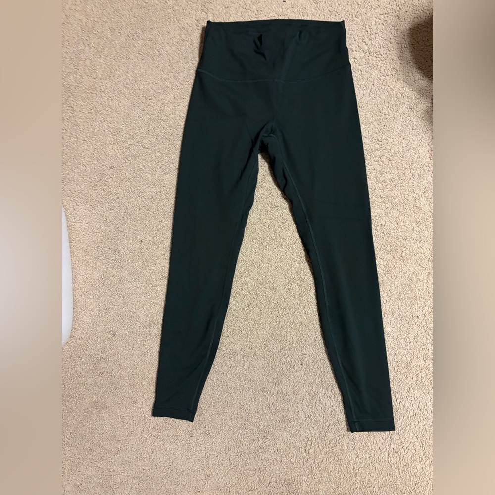 Lululemon wunder under leggings size 10
